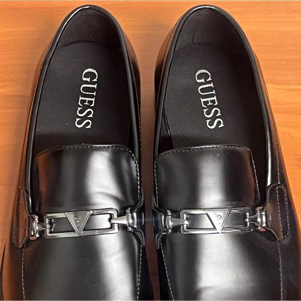 NWT Men’s Guess Hoyt Black Slip On Dress Shoe Size 10.5
